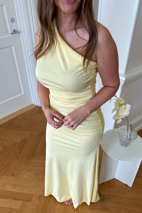 AndreaIC Maxikleid (Preorder del. week 24) - Gelb