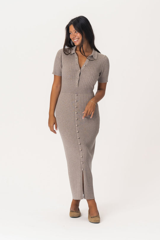OdetteIC Kleid mit kurzen Ärmeln - Hellbraun